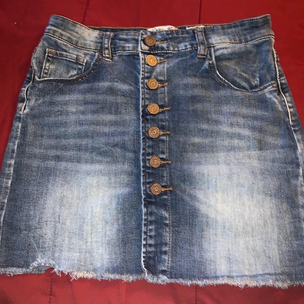 cute and comfy skirt! brand new